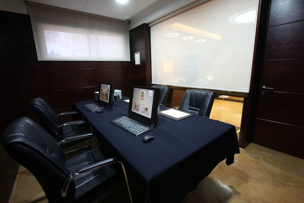 Coral Beirut Al Hamra Hotel 외부 사진