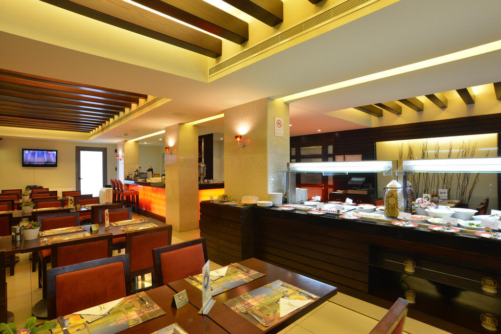 Coral Beirut Al Hamra Hotel 외부 사진