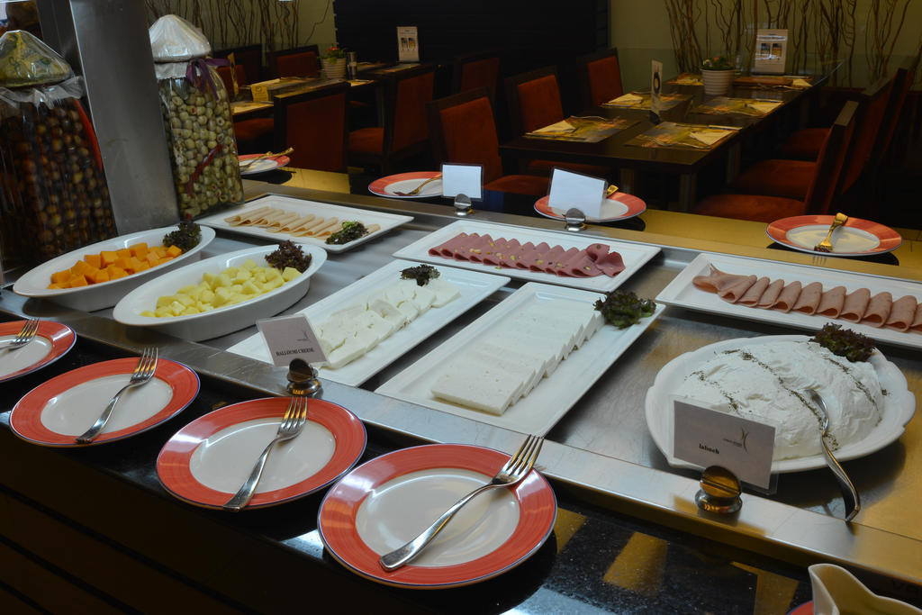 Coral Beirut Al Hamra Hotel 외부 사진