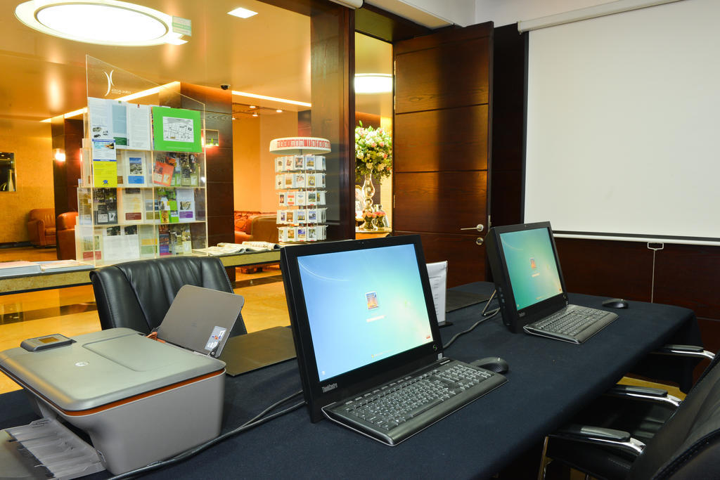 Coral Beirut Al Hamra Hotel 외부 사진